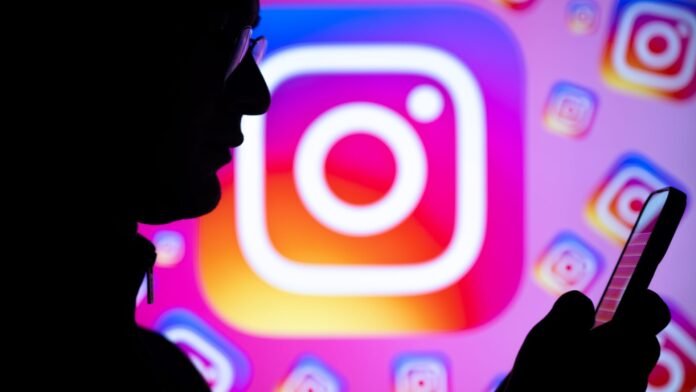 Instagram-will-award-top-creators-with-a-gold-ring-But.jpeg
